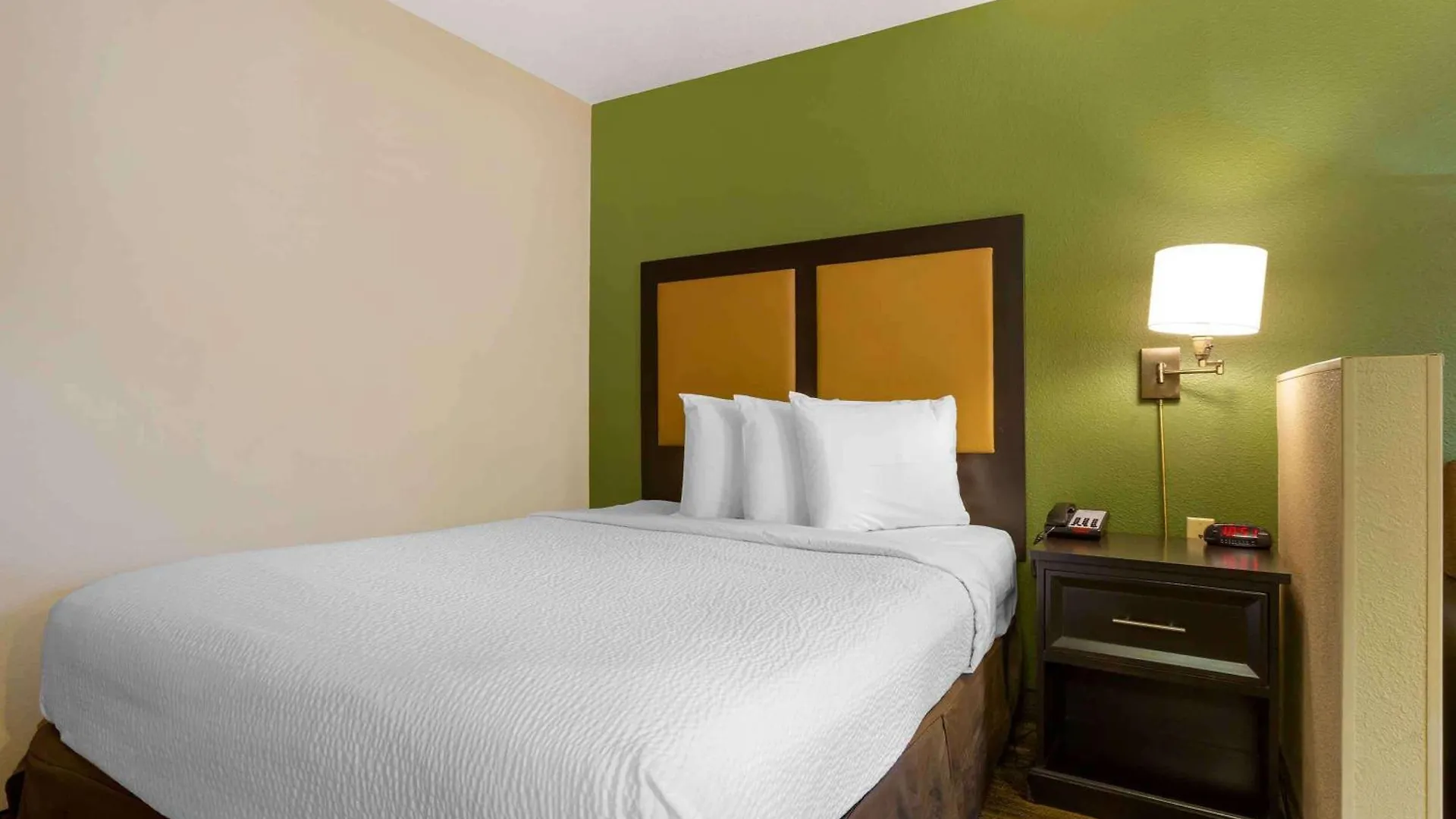 Hotel Extended Stay America Select Suites - Phoenix - Airport - E Oak St
